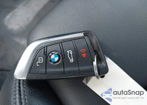 2022 BMW M440Xi from USA, damaged, VIN WBA13AR04NCK77385